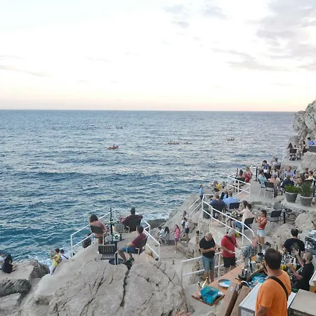 Madonna Della Strada A2 *