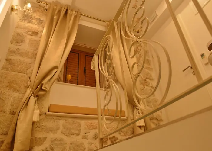 Madonna Della Strada A2