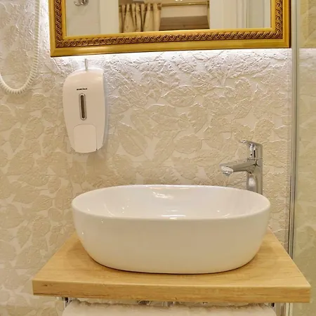 Madonna Della Strada A2 * Dubrovnik